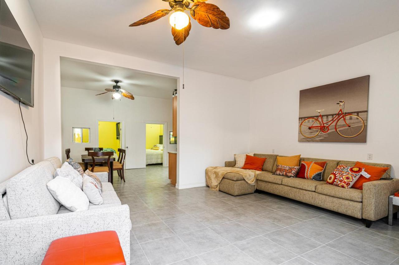2 Br/ 1 Ba Home, Sleeps 10, 1 Min Walk To Rosarito Beach Exteriér fotografie