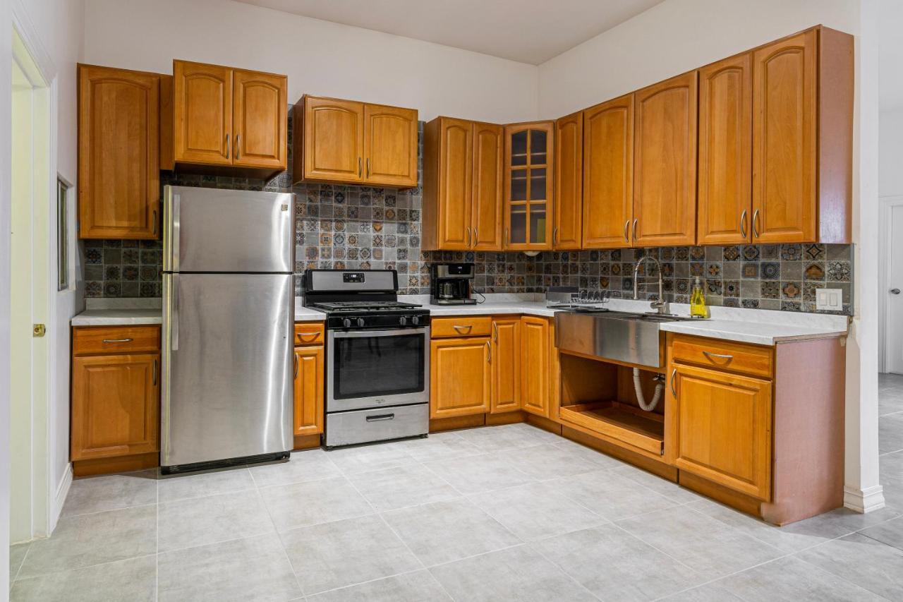 2 Br/ 1 Ba Home, Sleeps 10, 1 Min Walk To Rosarito Beach Exteriér fotografie